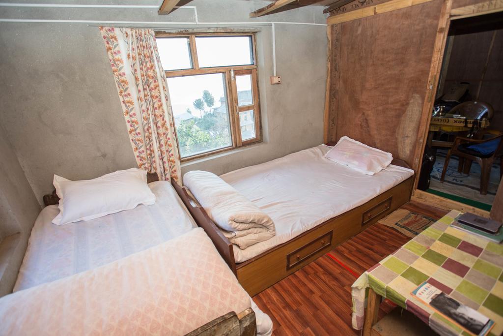 Patlekhet Community Homestay Экстерьер фото